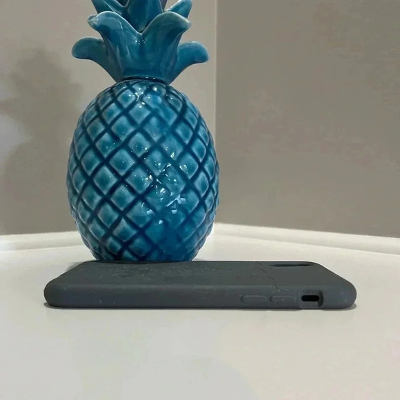 Pela XS iPhone Case Limited Edition Shark  Bite - Picture 5 of 5